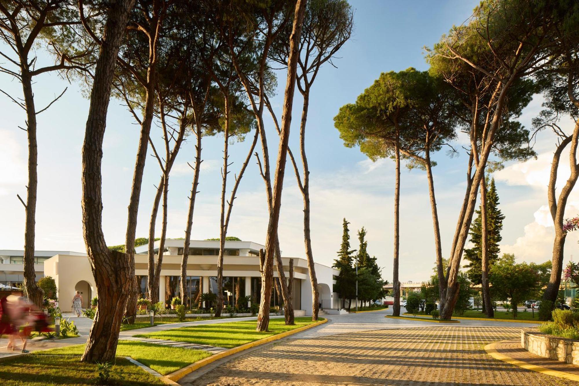 Sol Tropikal Durres Durrës Exterior foto